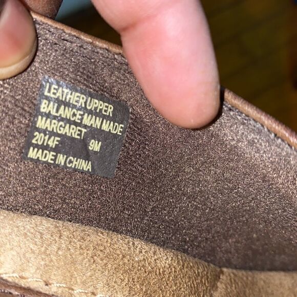 Earth Orgins shoes    - Picture 5 of 6